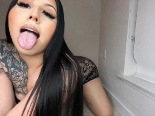 SWEET & SEXY LATINA