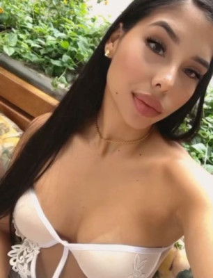 I&rsquo;m available for hookup both Incall and outcall txt +1 (305) 339-898